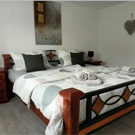 Zum Rosenhuegel Vakantiehuis *