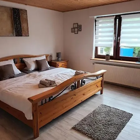 Vakantiehuis Zum Rosenhuegel *