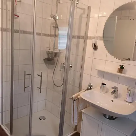 Zum Rosenhuegel Vakantiehuis *