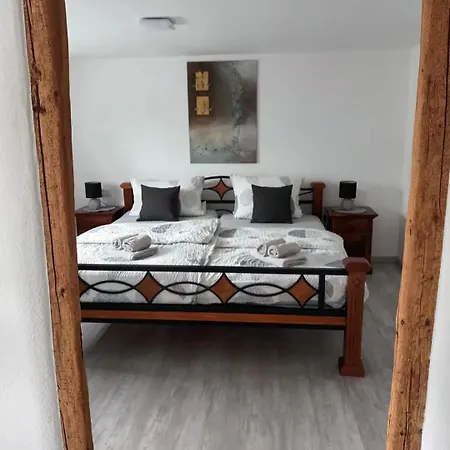 Zum Rosenhuegel Hellenthal