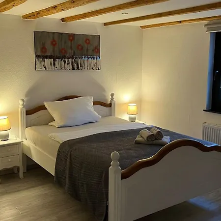 Zum Rosenhuegel Vakantiehuis *