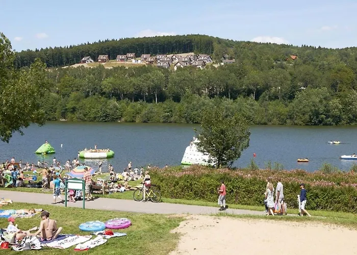 Zum Rosenhuegel بيت للعطل