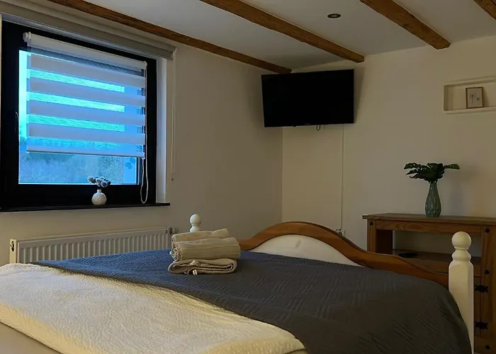 Zum Rosenhuegel * هيلينثال