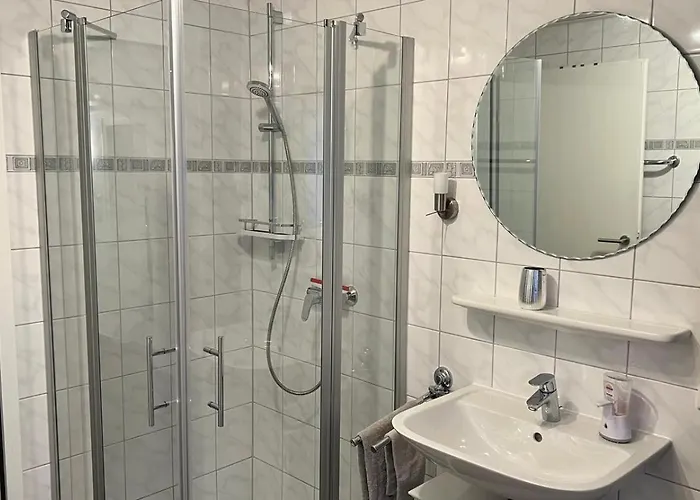 Zum Rosenhuegel بيت للعطل هيلينثال